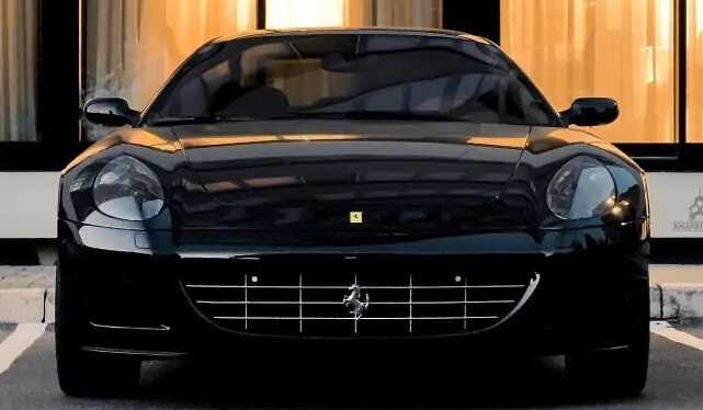 У Харкові помітили раритетний Ferrari 2000-х