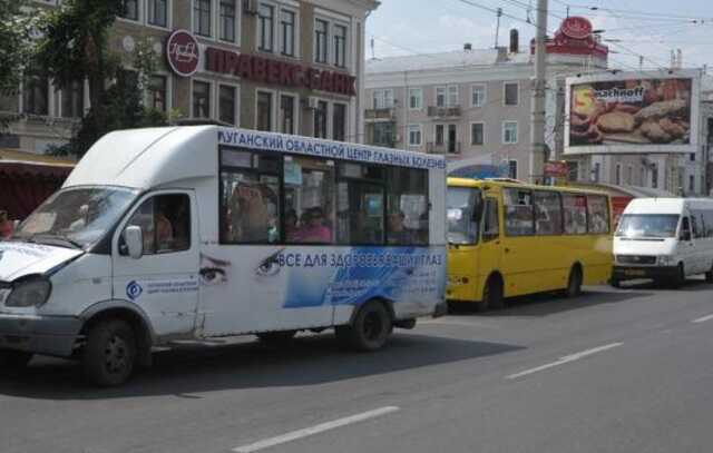 Загарбники в Луганську лишили бюджетників без зарплатні на систематичній основі, - ЦНС