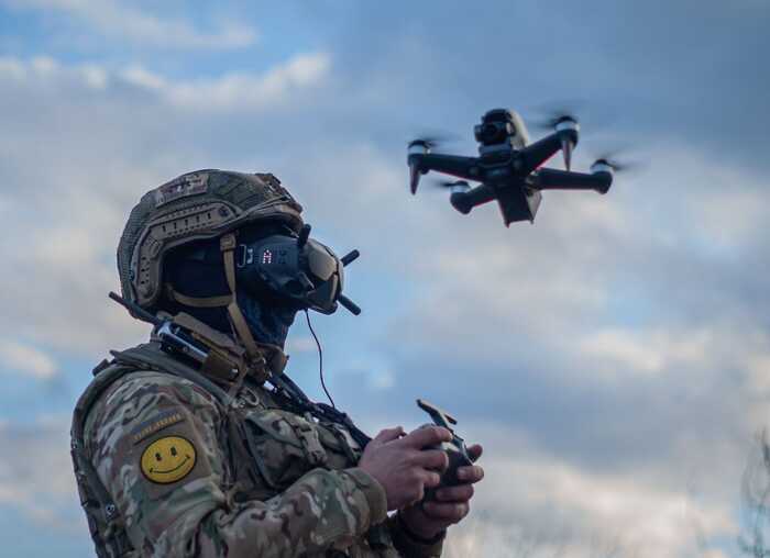 Загарбник вщент згорів після точного скиду боєприпасу бійців 30 ОМБр